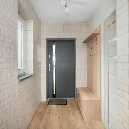 Dom Na Skarpie - Z Kominkiem Dabrowka (Koscierzyna)