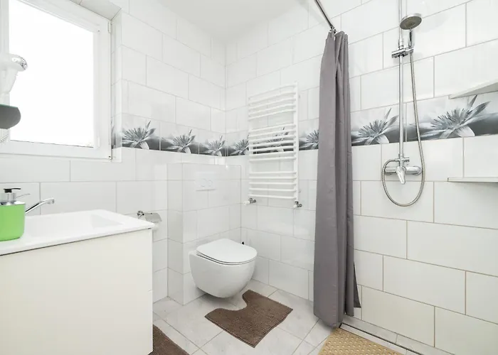 Dom Na Skarpie - Z Kominkiem Semesterbostad Dabrowka (Koscierzyna)