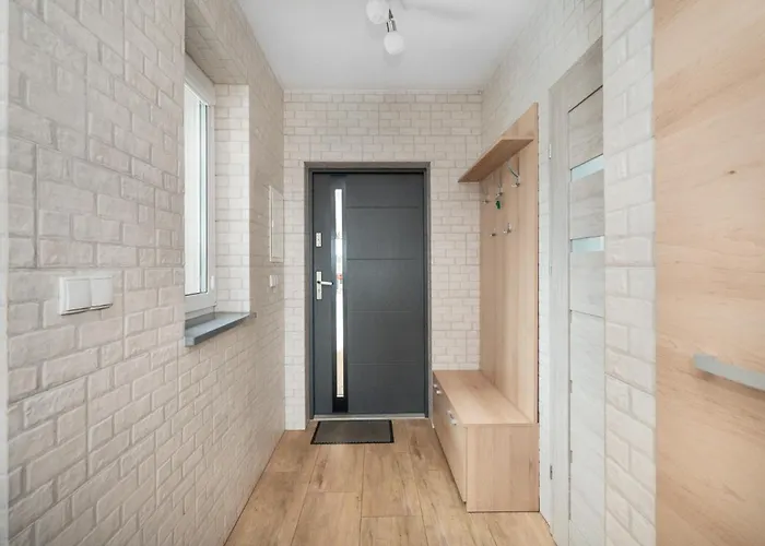 Dom Na Skarpie - Z Kominkiem Dabrowka (Koscierzyna)