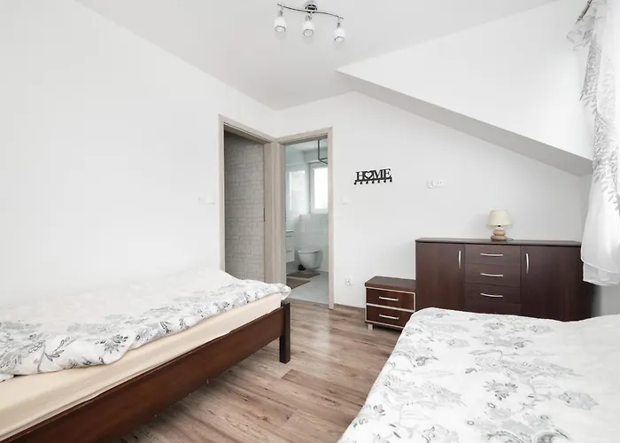 Dom Na Skarpie - Z Kominkiem Semesterbostad Dabrowka (Koscierzyna)