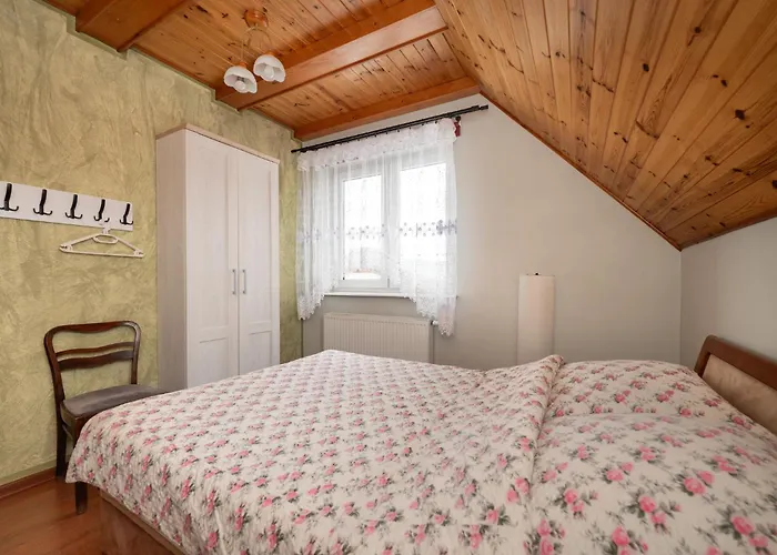 Semesterbostad Dom Na Skarpie - Z Kominkiem Dabrowka (Koscierzyna)