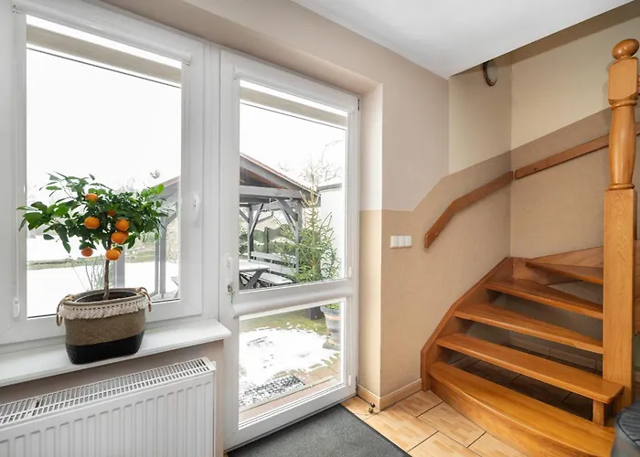 Semesterbostad Dom Na Skarpie - Z Kominkiem Dabrowka (Koscierzyna)